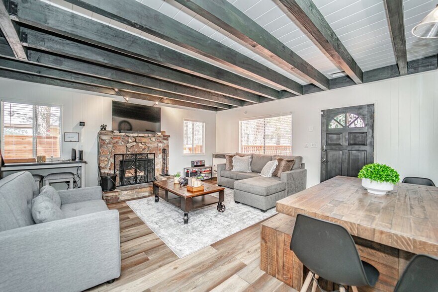 Building Photo - 39383 Moab Ln