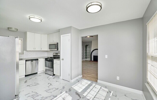 Building Photo - 11359 Prentice Dr