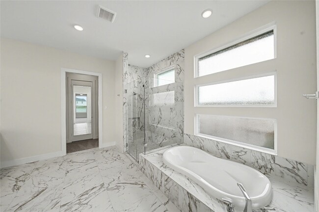 Building Photo - 5623 Logan Ridge Ln