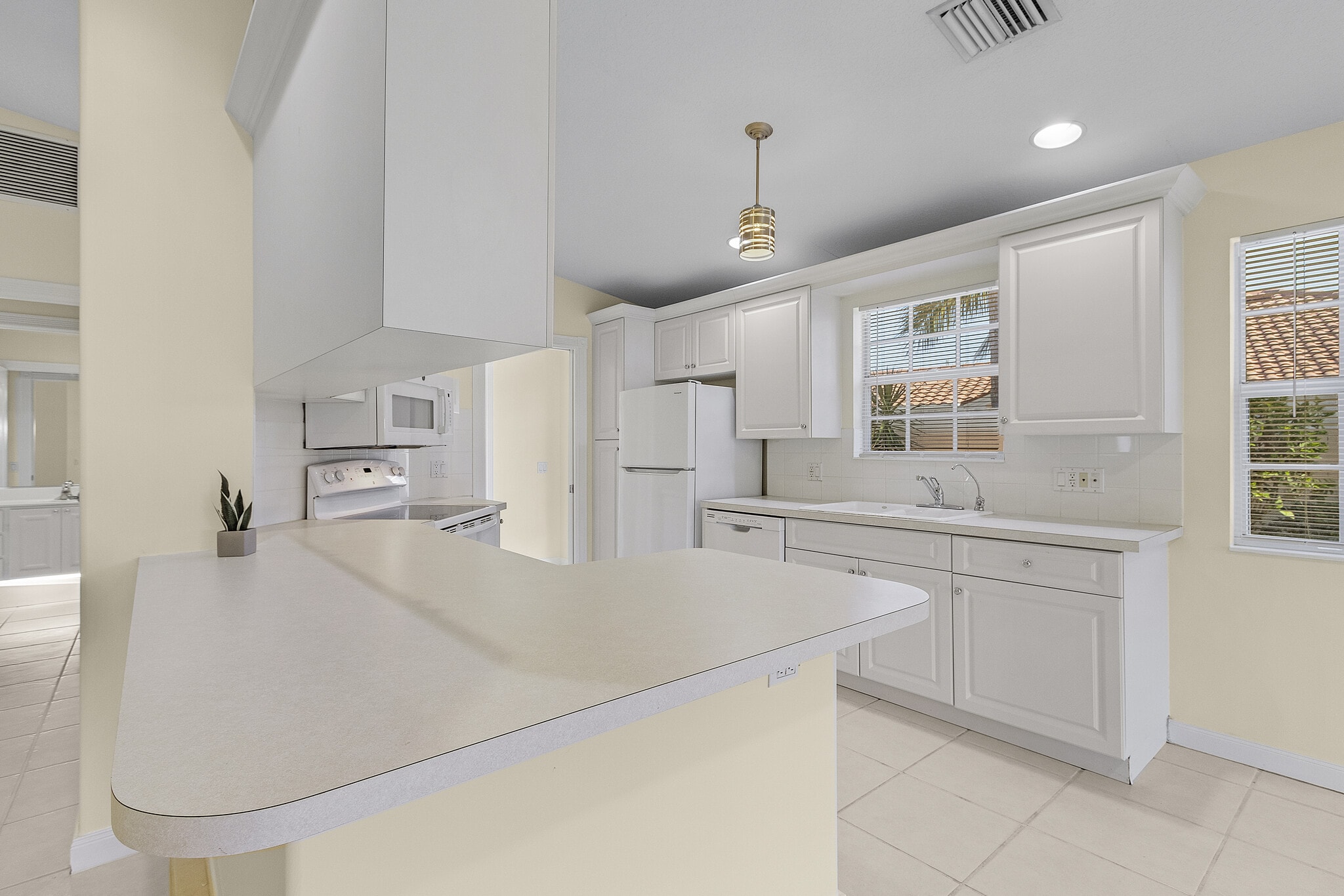 kitchen - 4187 Saint George Ln