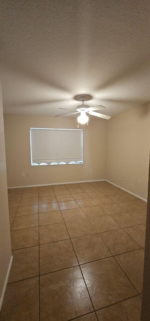 Building Photo - 907 Buttercup Dr