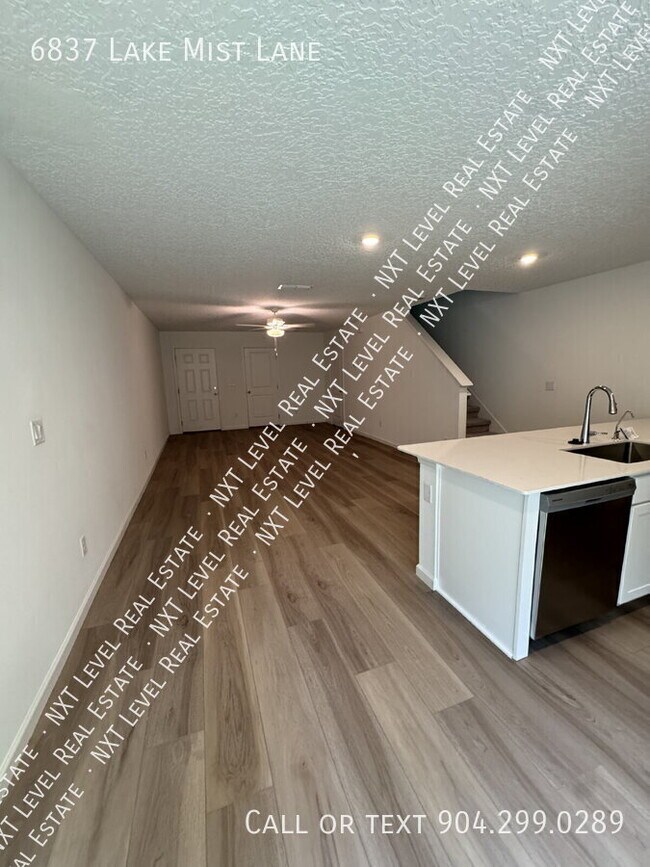 Building Photo - 6837 Lake Mist Ln