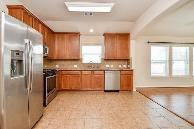 Building Photo - 26711 Henson Falls Dr