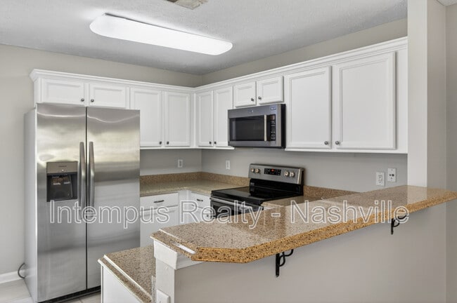 Building Photo - 3271 Harpeth Springs Dr