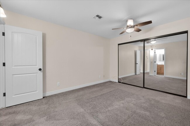 Building Photo - 11074 Knobb Ave