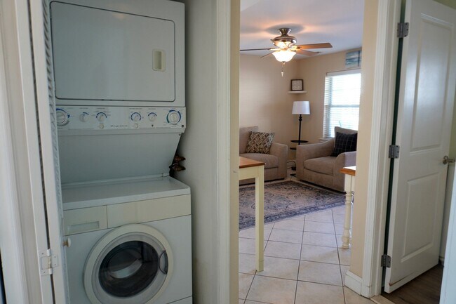 Building Photo - 9211 Atlantic Ave