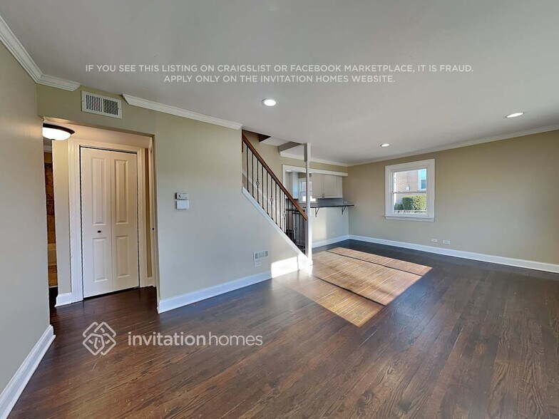 Building Photo - 336 W Brookfield St