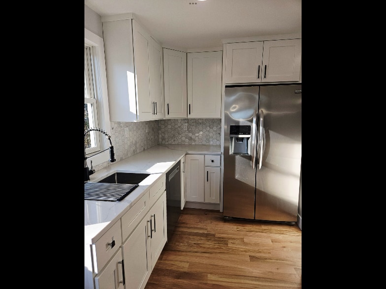 Building Photo - 149 Walnut St