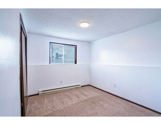 Building Photo - 16108 E Broadway Ave