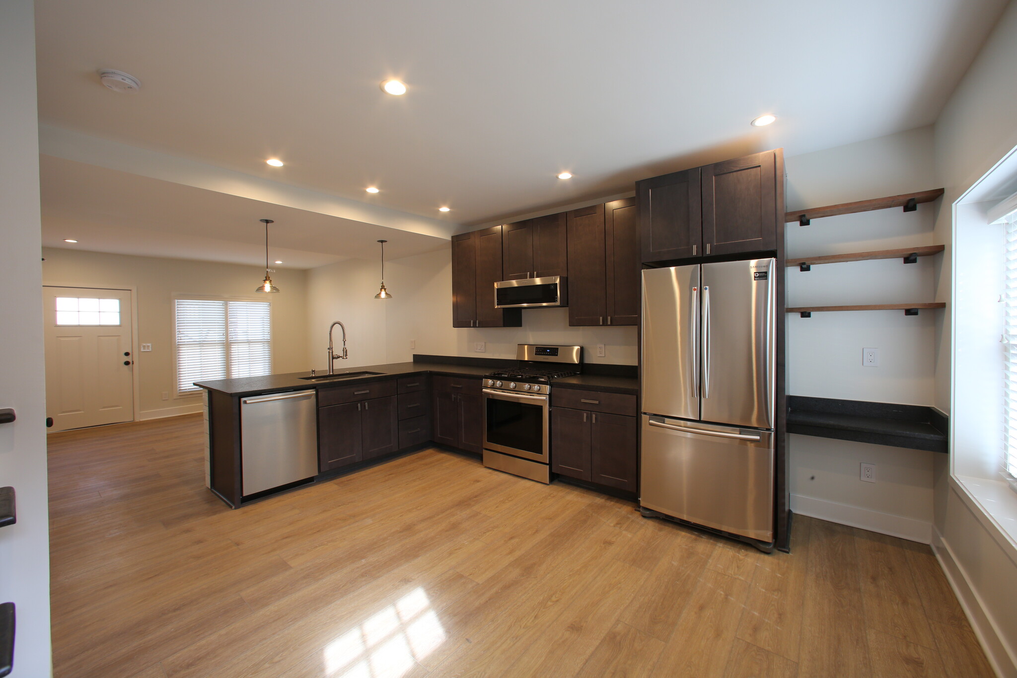 Kitchen with built-in Desk - 248 Jackson St