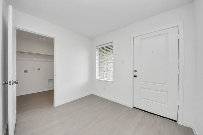 Building Photo - 7730 Lavender Jade Dr