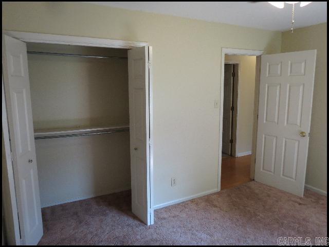Building Photo - 2116 Peach Tree Dr
