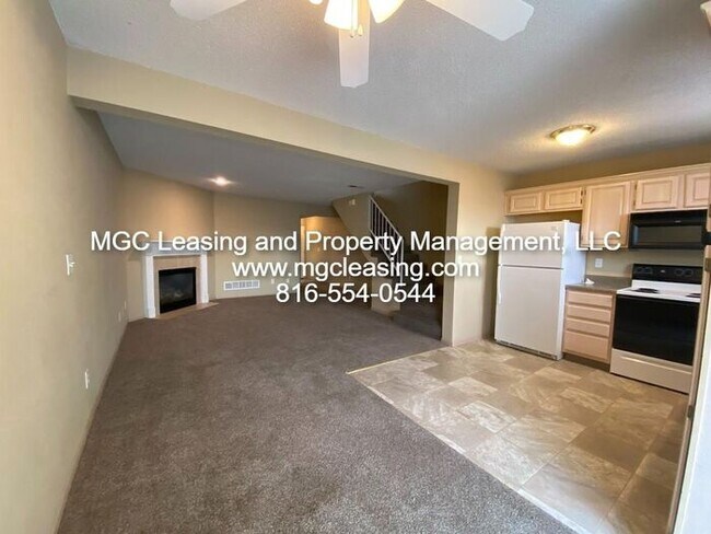 Building Photo - South Garden Townhomes