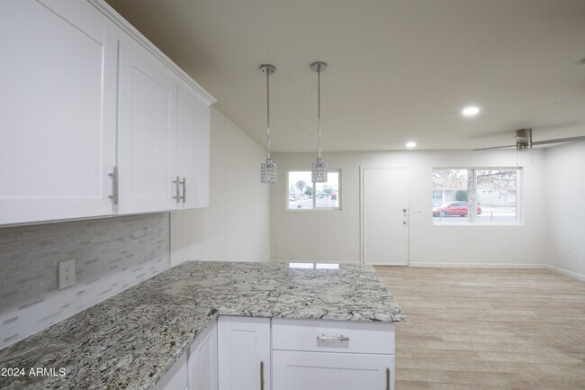 Building Photo - 5929 W Nancy Rd