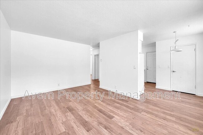 Building Photo - 12975 SW Allen Blvd