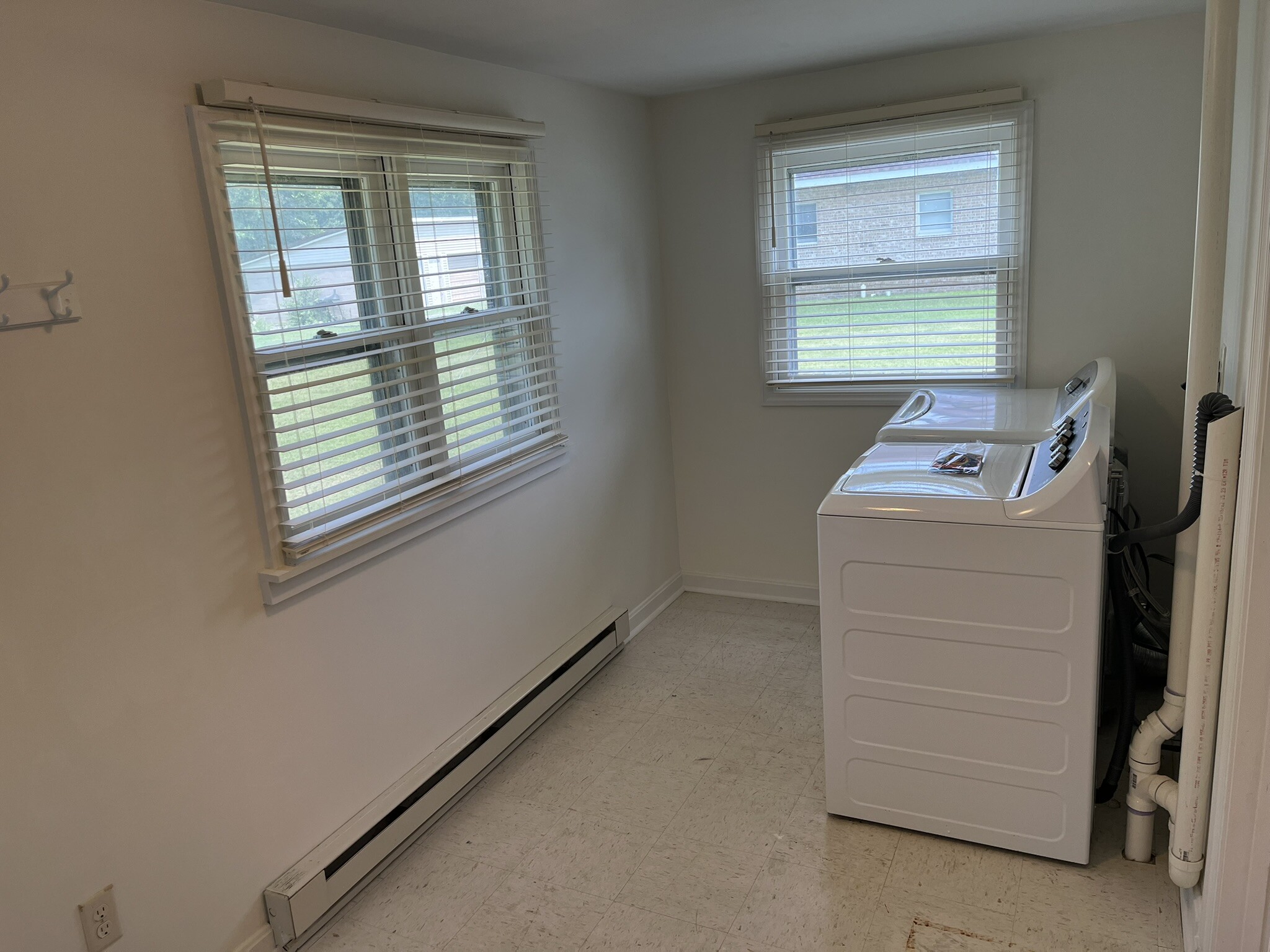 Laundry - 328 Tyrone St