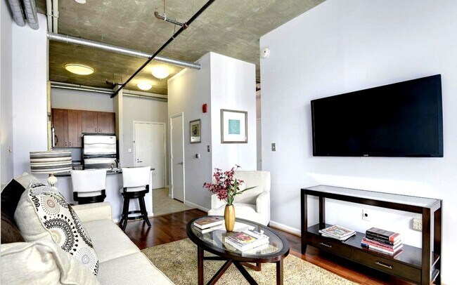 Building Photo - Newly Renovated Industrial Loft in Logan Circle!