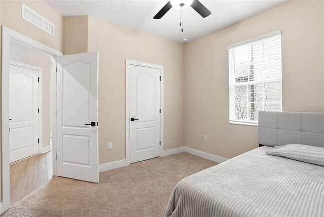 Building Photo - 7848 Somersworth Dr