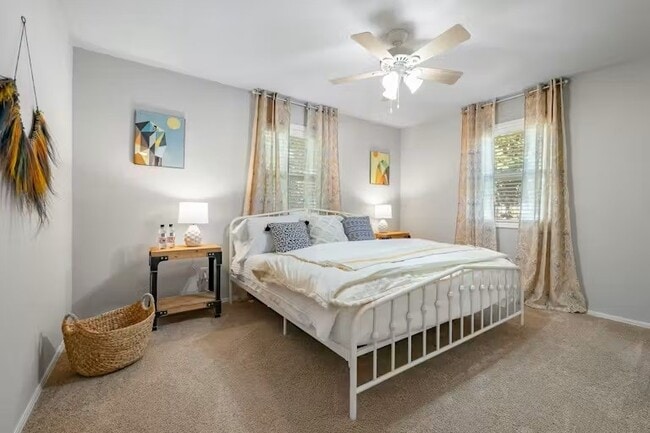 Building Photo - 15 Churchill Dr