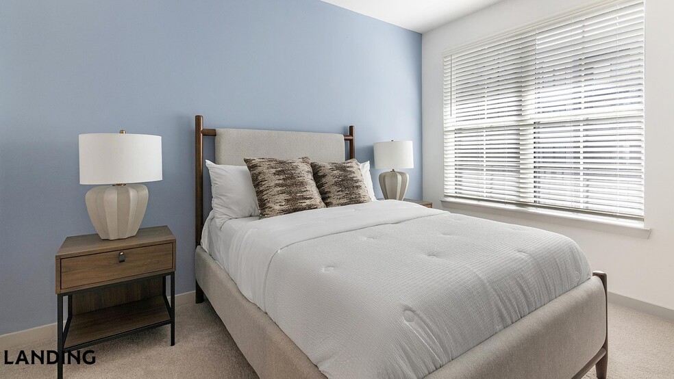 Building Photo - 2900 4th Ave NW