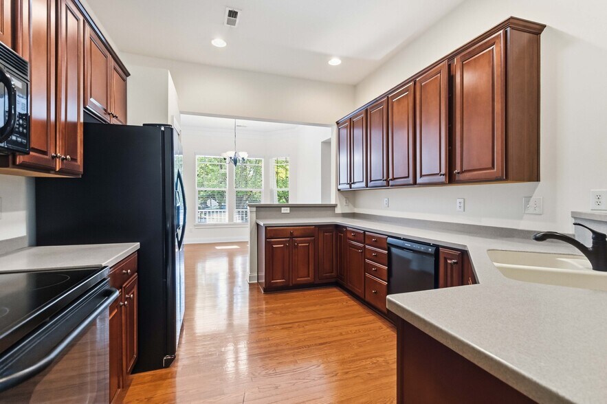 Building Photo - 7819 Chaddsley Dr