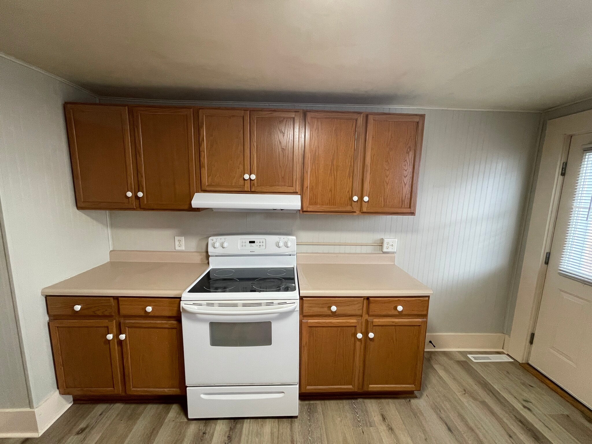 Kitchen - 631 S 16th St