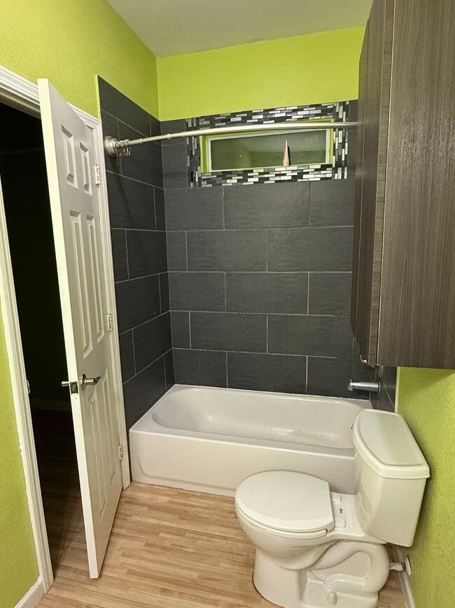 Building Photo - 7813 Canal St