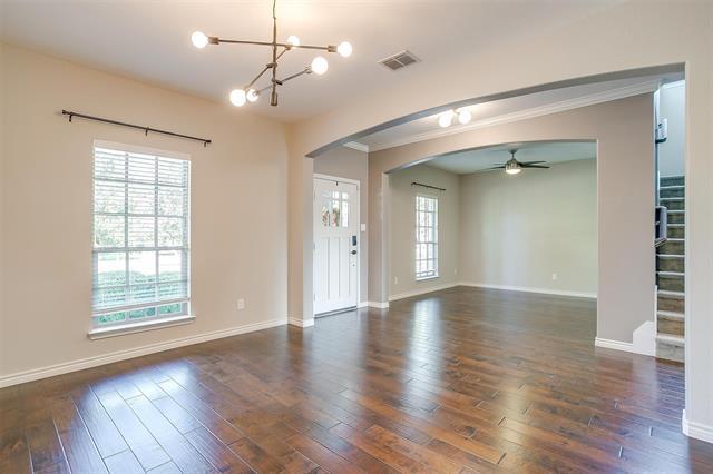 Building Photo - 114 Parkview Dr