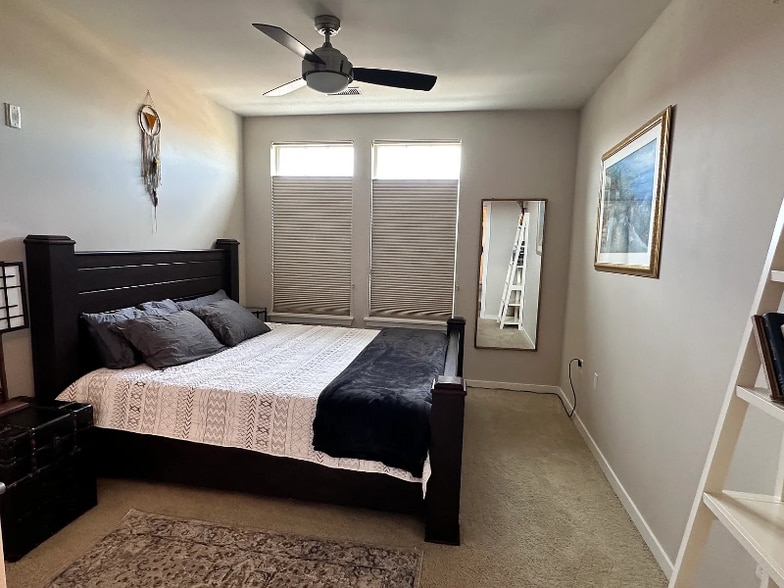 Building Photo - 13598 Via Varra