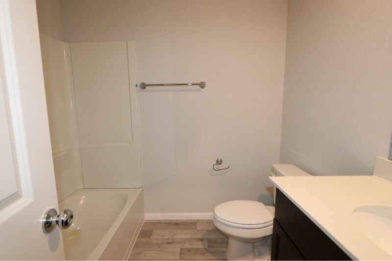 Building Photo - 616 Frst Pk Pkwy