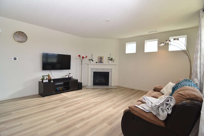 Building Photo - 13068 Corydon Dr