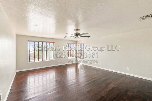 Building Photo - 22593 W Solano Dr