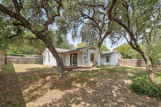 Building Photo - 3601 Peregrine Falcon Dr