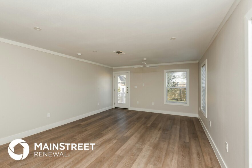 Building Photo - 2120 Belzise Terrace