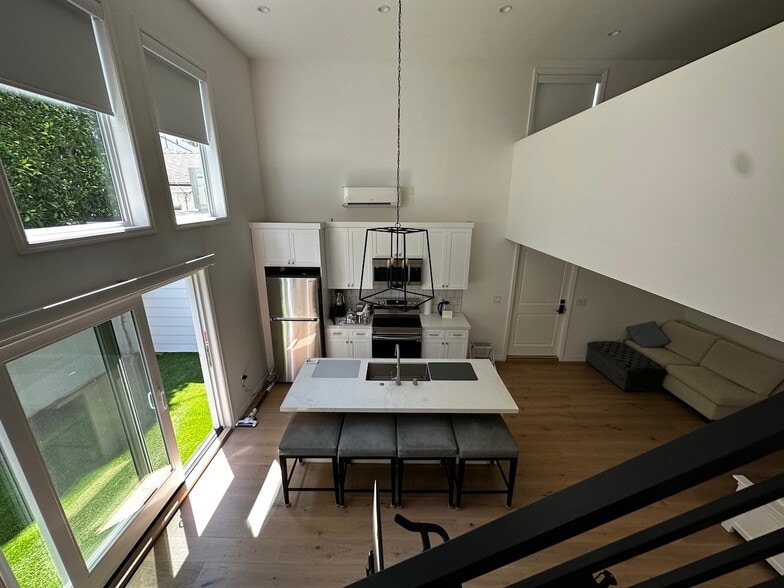 Building Photo - 12206 Falkirk Ln