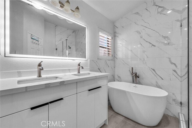 Building Photo - 14026 Plum Hollow Ln