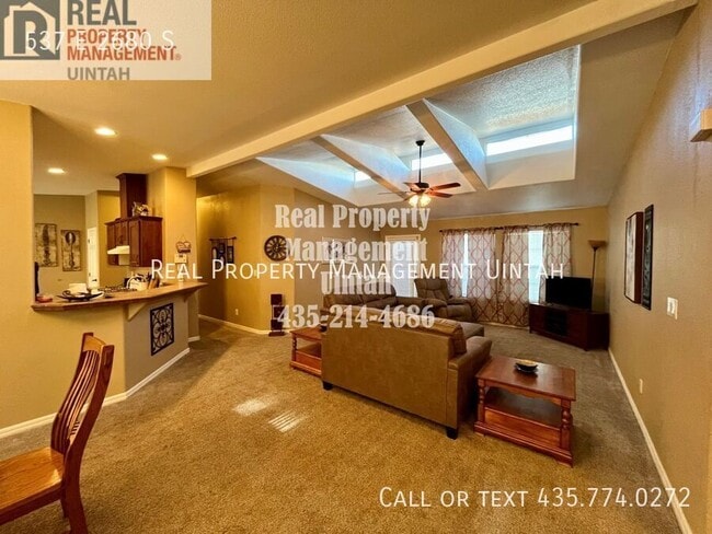 Building Photo - 537 E 2680 S