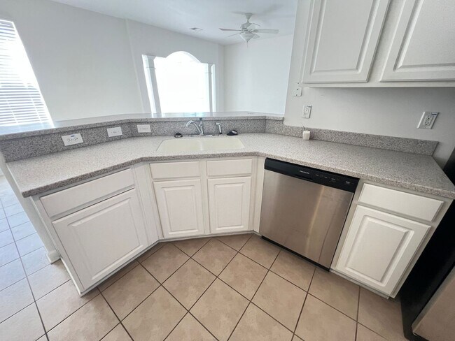 Building Photo - Beautiful Four Bedroom, 2.5 Bath Home, plus Bonus room! Now Available in Little River! Community ...