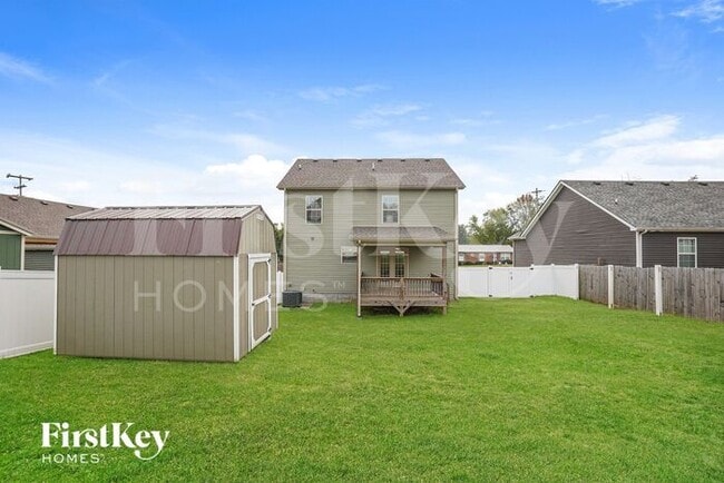 Building Photo - 305 Peterson Ln