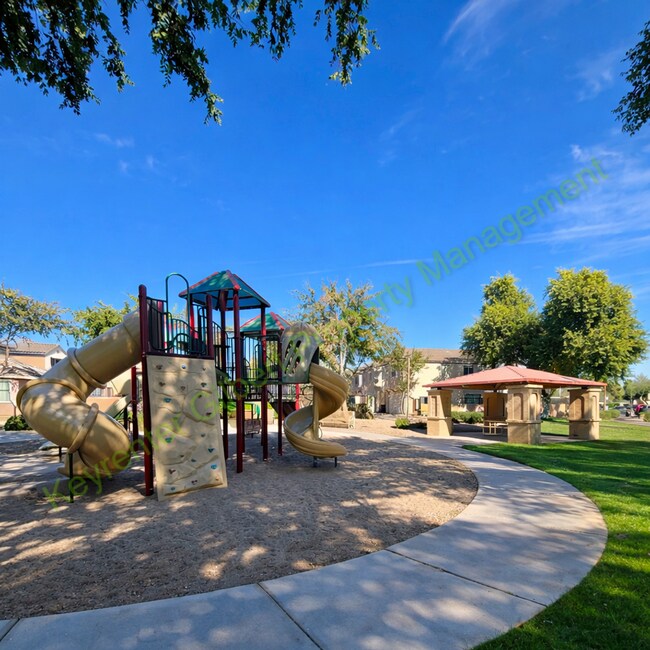 Building Photo - Modern Gilbert Home with Open Floor Plan & Private Yard – Minutes from Downtown Gilbert