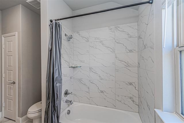 Building Photo - 13237 Jonata St