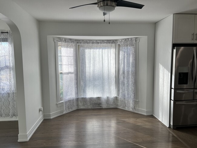 Building Photo - 220 N Graylynn Dr