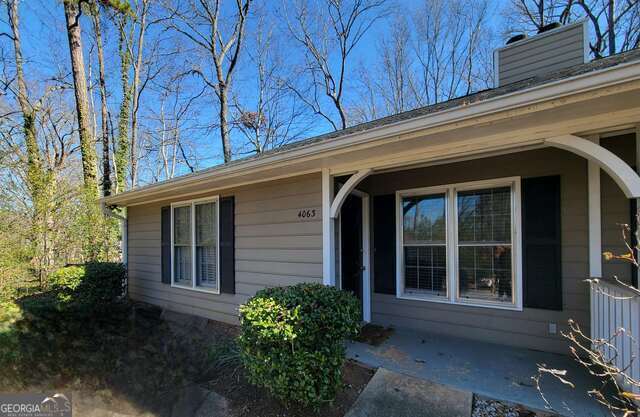 Building Photo - 4063 Coopers Hill Dr SE