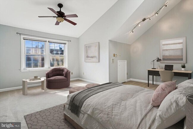 Building Photo - 6267 Masefield Ct
