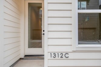 Building Photo - 1312 Heslep St