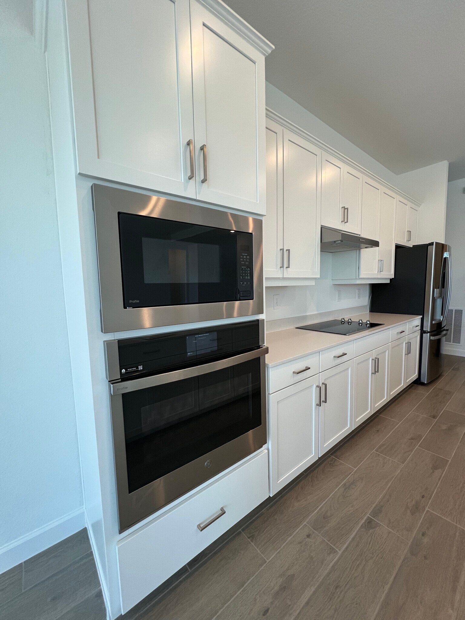 Kitchen - 8006 Lakes Edge Ln
