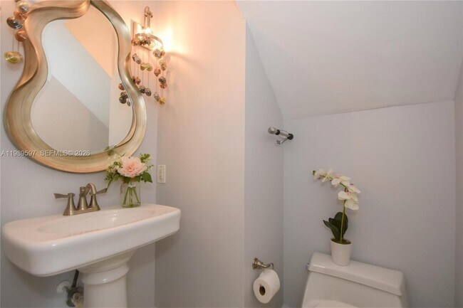 Building Photo - 4801 Grapevine Wy