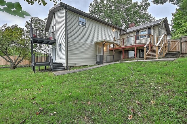 Building Photo - 1220 Morningside Cir