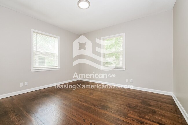 Building Photo - 5619 Wabash Ave