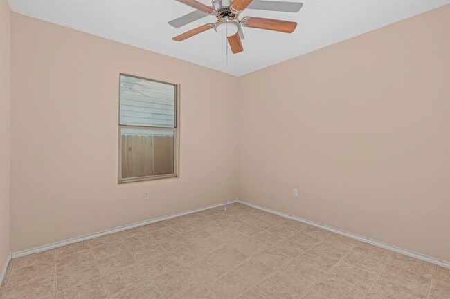 Building Photo - 14119 Fawn Dr